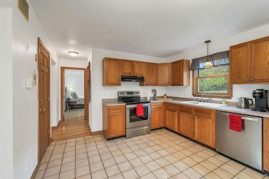 32 Eastman Shore Rd S, Laconia, NH 03246 - photo 3