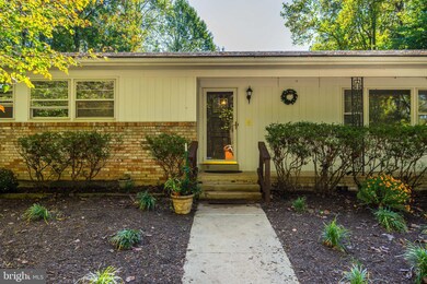 5311 Summit Dr, Fairfax, VA 22030 - photo 4