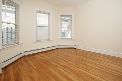 15 Trowbridge St unit 9, Cambridge, MA 02138 - photo 3