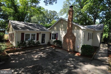 18314 Sharon Rd, Triangle, VA 22172 - photo 2