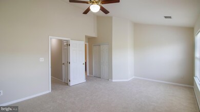 43533 Laidlow St, Chantilly, VA 20152 - photo 2