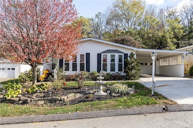 238 Rock Lake Dr, Zelienople, PA 16063 - photo 3