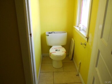 317 N West St, Allentown, PA 18102 - photo 5