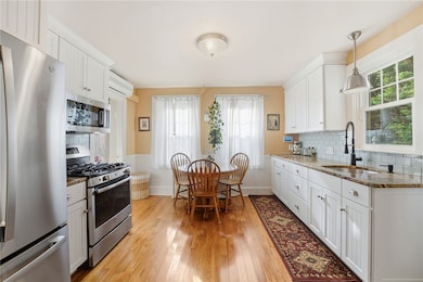 117 Spring Green Rd, Warwick, RI 02888 - photo 5