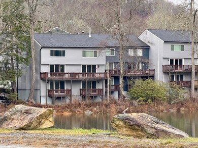 1040 Sugar Mountain Dr unit B-14, Sugar Mountain, NC 28604 - photo 4