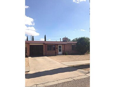 2018 Diciembre Dr, El Paso, TX 79935 - photo 2