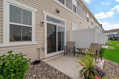 Private back yard feel