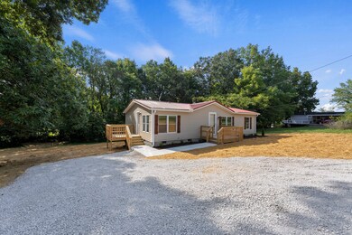 126 Glenburg Dr, Manchester, TN 37355 - photo 3