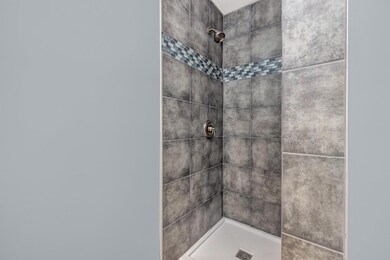 2018 Arlington Ave, Middletown, OH 45044 - photo 6