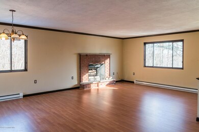 2135 Cramer Rd, Bushkill, PA 18324 - photo 6