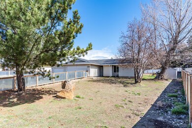 63314 Lamoine Ln, Bend, OR 97701 - photo 2