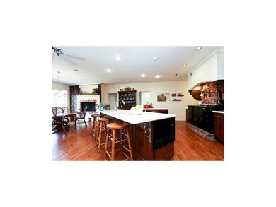 8141 Woodland Dr, Lenexa, KS 66220 - photo 6