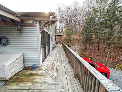 8611 Laurel Ln, Slatington, PA 18080 - photo 4