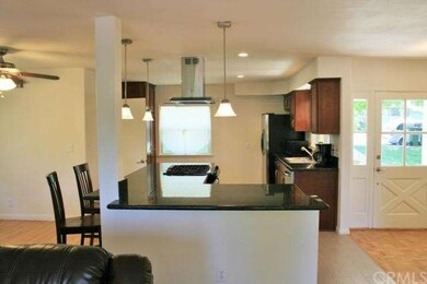Such a great Open Kitchen.