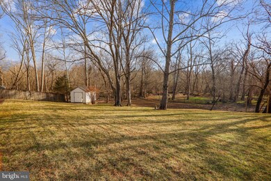 12906 Chalfont Ave, Fort Washington, MD 20744 - photo 2