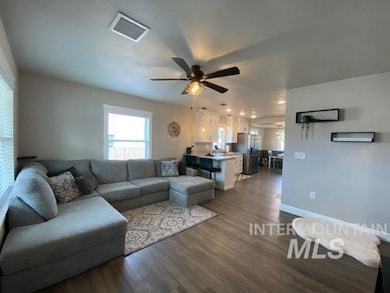 1123 9th St, Clarkston, WA 99403 - photo 3