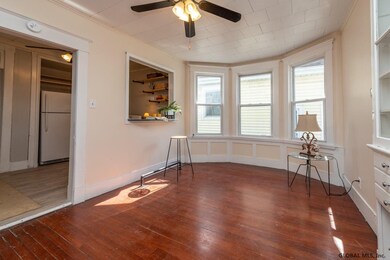 17 Arcadia Ave, Albany, NY 12209 - photo 6