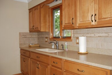 208 Andalus Dr, Columbus, OH 43230 - photo 4