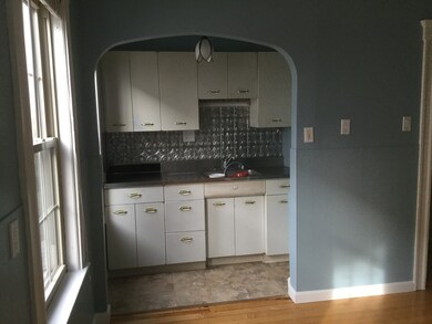 29 Boardman St unit 2, Worcester, MA 01606 - photo 2