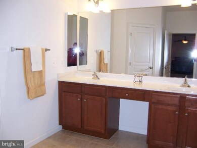 5492 Amberview Ct, Manassas, VA 20112 - photo 5