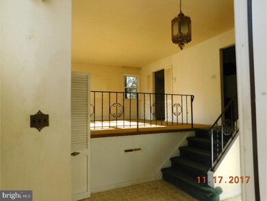 505 Pheasant Run Dr, Cinnaminson, NJ 08077 - photo 4