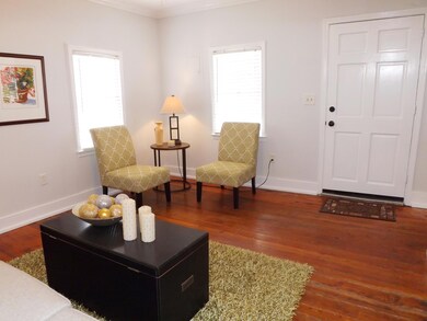LIVING ROOM 3