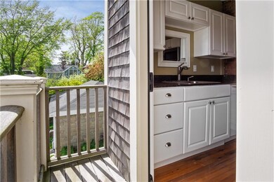 Mini Balcony off Kitchen