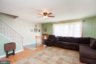 2836 Tolbut St, Philadelphia, PA 19136 - photo 7