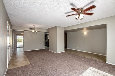 1012 W Ivanhoe St (8)