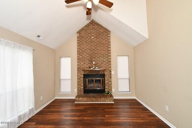 100 Quality Ln, Jacksonville, NC 28540 - photo 5
