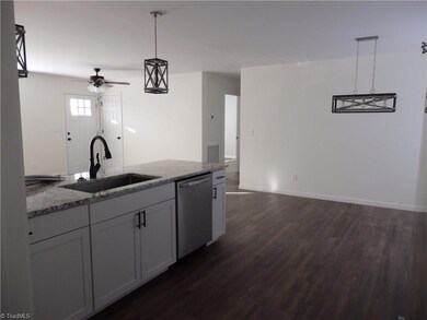 1471 Briles Dr, Asheboro, NC 27205 - photo 2