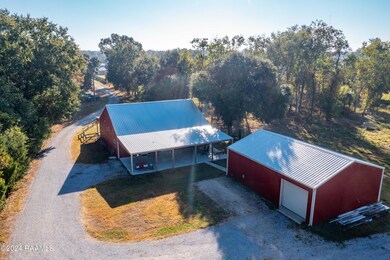2300SFieldspan-Overhead of house and sho