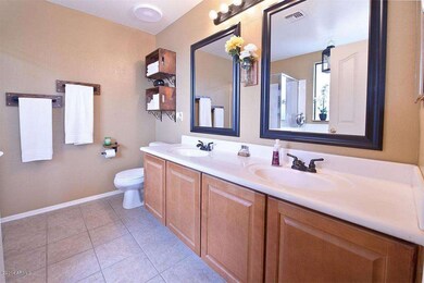Master Vanity
