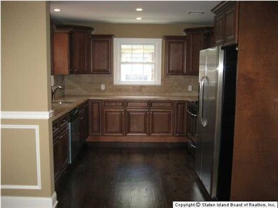 125 Cheshire Place, Staten Island, NY 10301 - photo 7