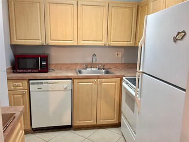 9360 Fontainebleau Blvd unit 105, Miami, FL 33172 - photo 7