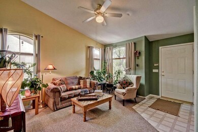 Living Room 1 (5)