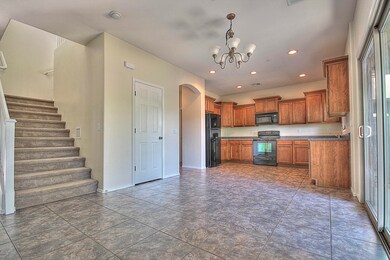 Dining to Kitchen