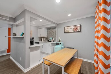 3611 Graustark St unit 15, Houston, TX 77006 - photo 5