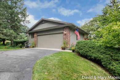 Charlevoix 3598-2