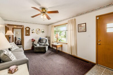 2295 Fenton St, Columbus, OH 43224 - photo 3