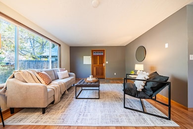 545 NW Portland Ave, Bend, OR 97701 - photo 6