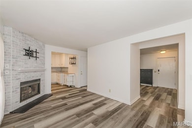 4114 Marseille Dr, Saint Louis, MO 63129 - photo 5