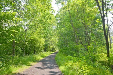 424 Dartmouth College Hwy, Lebanon, NH 03766 - photo 3