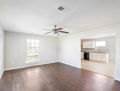 2420 Avenue C, Rosenberg, TX 77471 - photo 4