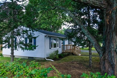 73 Vanderbilt Rd, Warwick, RI 02886 - photo 2