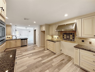 14715 Forest Lodge Dr, Houston, TX 77070 - photo 5