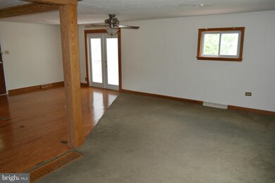 1478 Paw Rd, Paw Paw, WV 25434 - photo 6