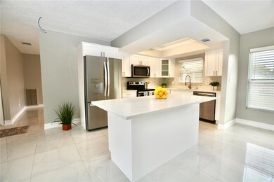 14540 Diplomat Dr, Tampa, FL 33613 - photo 4
