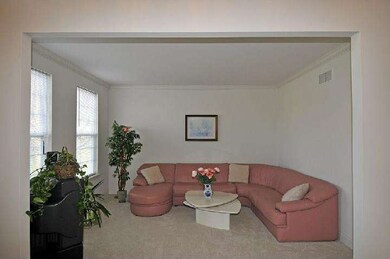 346 Sterling Ln, Downingtown, PA 19335 - photo 5