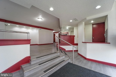 1822 Metzerott Rd unit 308, Adelphi, MD 20783 - photo 3